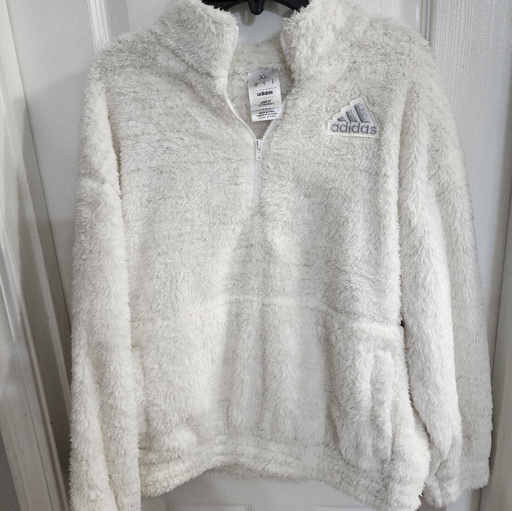 Adidas White Puffer Jacket Cozy Warmth
